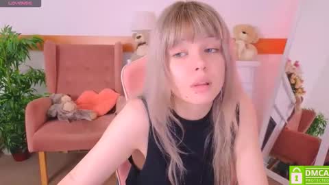 Snapshot of antonia_ferrero chatting on 23, 11, 2025 antonia_ferrero online show from 23, 11, 2025