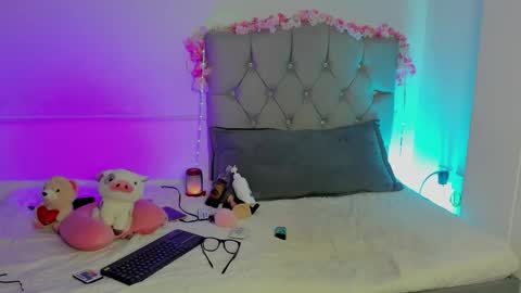 antonieta23 online show from 18, 12, 2025