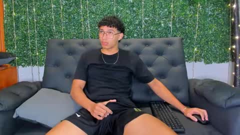 Antonio online show from 22, 12, 2025