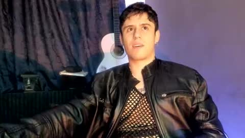 Snapshot of antonnello_ chatting on 22, 11, 2025 antonnello_ online show from 22, 11, 2025