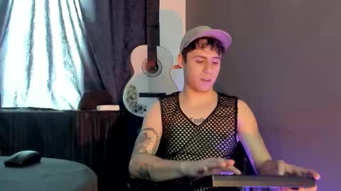 Snapshot of antonnello_ chatting on 5, 12, 2025 antonnello_ online show from 5, 12, 2025