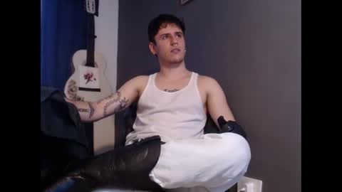 Snapshot of antonnello_ chatting on 8, 1, 2026 antonnello_ online show from 8, 1, 2026