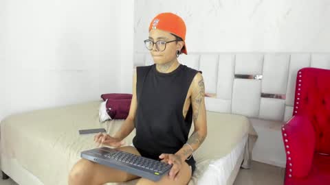 antony_d_ossa online show from 19, 5, 2026