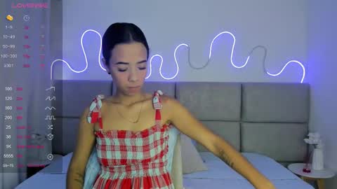 Snapshot of antoonellaa chatting on 28, 10, 2025 antoonellaa online show from 28, 10, 2025