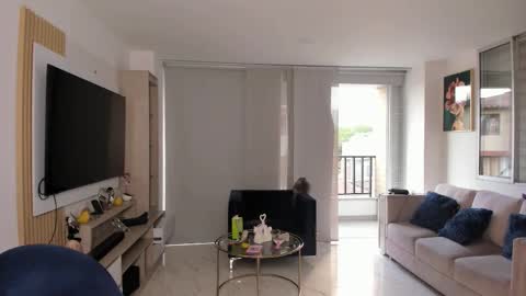 Maria Antonia online show from 6, 10, 2025