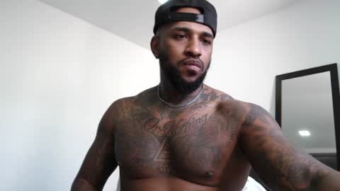 Snapshot of antwanblack11 chatting on 8, 12, 2024 antwanblack11 online show from 8, 12, 2024