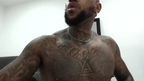 Snapshot of antwanblack11 chatting on 3, 1, 2025 antwanblack11 online show from 3, 1, 2025