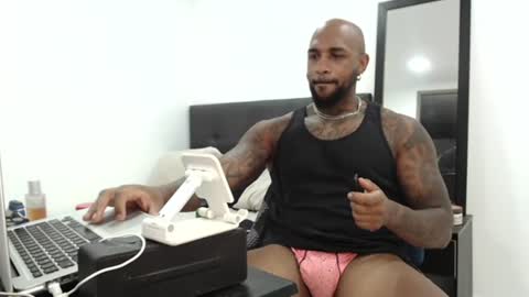 Snapshot of antwanblack11 chatting on 3, 3, 2025 antwanblack11 online show from 3, 3, 2025