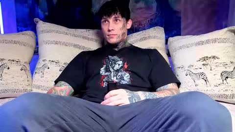 Snapshot of anubisgod88 chatting on 7, 1, 2026 Tom online show from 7, 1, 2026