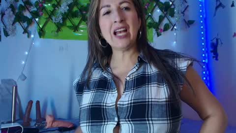 Snapshot of any_mour chatting on 8, 4, 2026 any mour online show from 8, 4, 2026