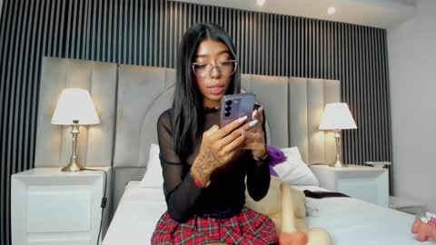 Snapshot of any_petitte chatting on 3, 1, 2025 ANY online show from 3, 1, 2025