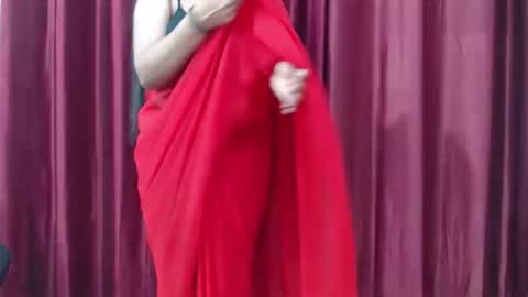 Snapshot of anya_kapoor chatting on 20, 12, 2025 anya kapoor no face online show from 20, 12, 2025