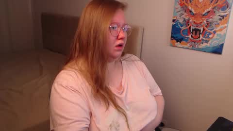 Snapshot of anya_muna chatting on 12, 12, 2024 Anya Muna online show from 12, 12, 2024