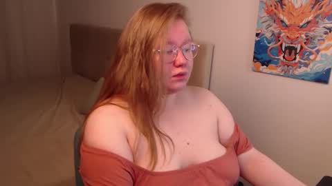 Snapshot of anya_muna chatting on 14, 12, 2024 Anya Muna online show from 14, 12, 2024