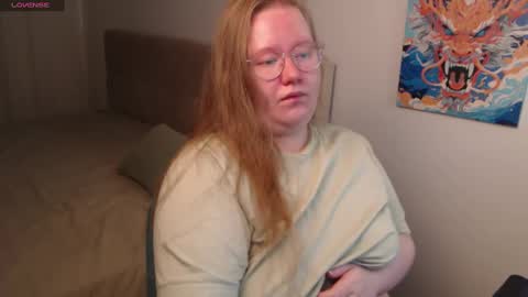 Snapshot of anya_muna chatting on 17, 12, 2024 Anya Muna online show from 17, 12, 2024