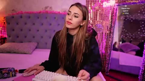 anya_sky_ online show from 22, 5, 2026