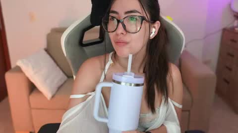 anya online show from 7, 6, 2026