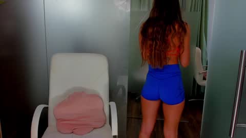 Snapshot of anyarayne chatting on 10, 1, 2025 Anya online show from 10, 1, 2025