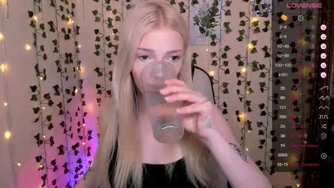 Snapshot of anyataylorr chatting on 18, 2, 2026 Anya online show from 18, 2, 2026