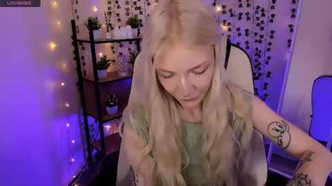 Snapshot of anyataylorr chatting on 20, 6, 2026 Anya online show from 20, 6, 2026