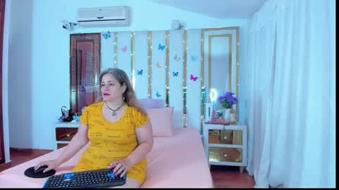 Anyela  online show from 15, 9, 2025