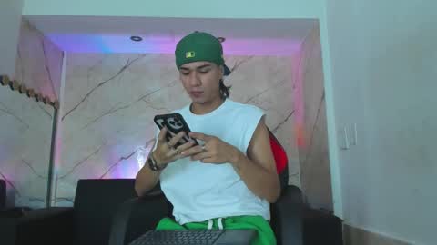 anyelo_sexyhot online show from 2, 10, 2025