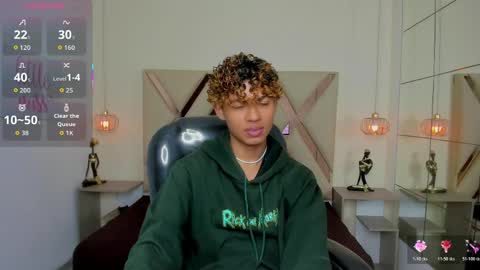 Snapshot of anyelotwink chatting on 15, 4, 2026 anyelotwink online show from 15, 4, 2026