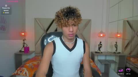 Snapshot of anyelotwink chatting on 30, 4, 2026 anyelotwink online show from 30, 4, 2026