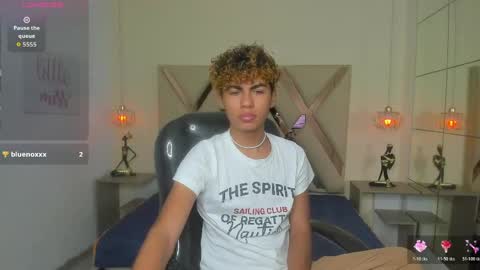Snapshot of anyelotwink chatting on 6, 5, 2026 anyelotwink online show from 6, 5, 2026