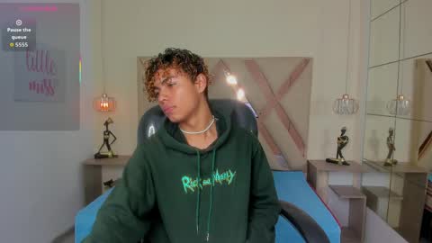 Snapshot of anyelotwink chatting on 12, 5, 2026 anyelotwink online show from 12, 5, 2026
