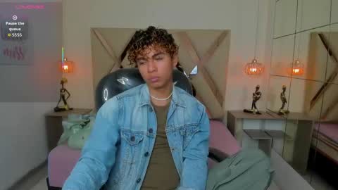Snapshot of anyelotwink chatting on 19, 5, 2026 anyelotwink online show from 19, 5, 2026
