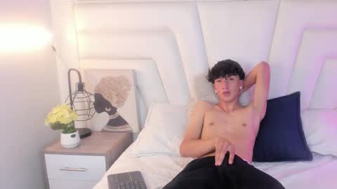 Snapshot of anyul_ chatting on 11, 2, 2025 Anyul online show from 11, 2, 2025
