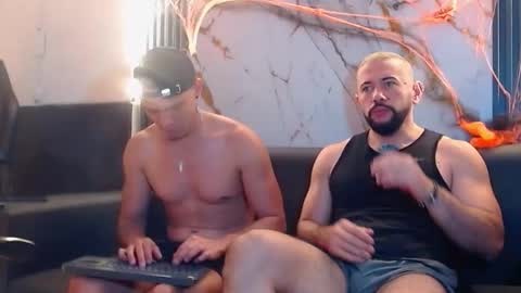 Snapshot of anzelott chatting on 27, 10, 2025 Anzelott online show from 27, 10, 2025