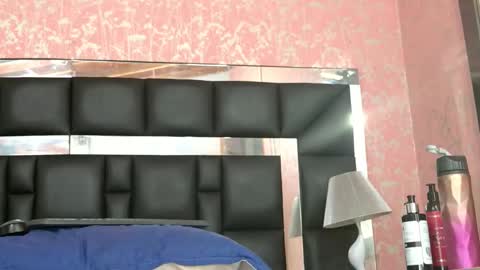 Snapshot of anzhelika_novick_ chatting on 2, 11, 2025 Chelmi online show from 2, 11, 2025