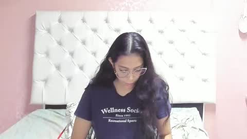Snapshot of aome_rainbow2 chatting on 12, 12, 2024 Aome Rainbow online show from 12, 12, 2024