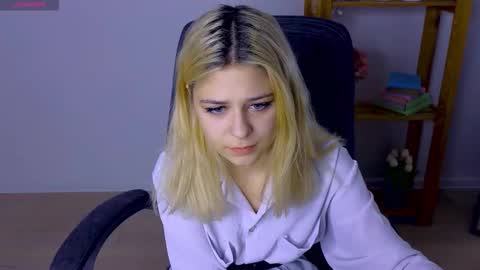 ApheliaStar online show from 2, 11, 2025