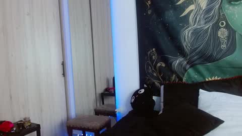 aphrodite__bloom online show from 8, 2, 2025