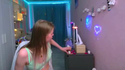 Snapshot of aphrodite_wow_ chatting on 13, 2, 2025 Aphrodite online show from 13, 2, 2025