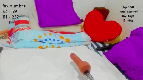 Snapshot of aphrodites_ass chatting on 22, 9, 2025 Tati  Colombian online show from 22, 9, 2025