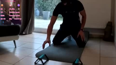 Snapshot of apollonfitx_69 chatting on 17, 11, 2025 apollonfitx_69 online show from 17, 11, 2025