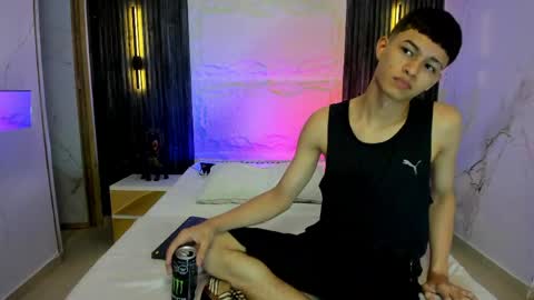 Snapshot of apolo_jonnes chatting on 5, 4, 2026 online show from 5, 4, 2026