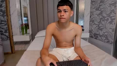 Snapshot of apolo_jonnes chatting on 27, 5, 2026 online show from 27, 5, 2026