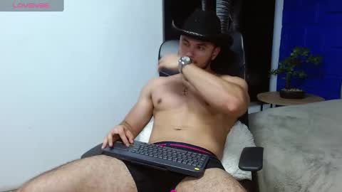 Snapshot of apolo_klein1 chatting on 28, 2, 2025 Apolo online show from 28, 2, 2025