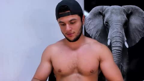 Snapshot of apolo_klein1 chatting on 25, 9, 2025 Apolo online show from 25, 9, 2025