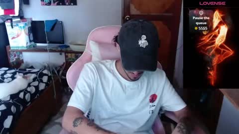 Snapshot of apolo_s chatting on 14, 4, 2026 Andres online show from 14, 4, 2026