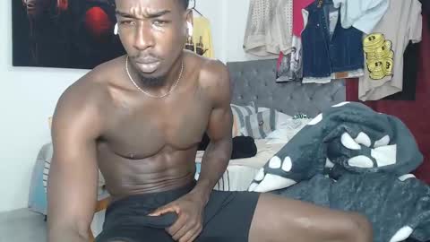 Snapshot of apoloblackbig chatting on 2, 11, 2025 apoloblackbig online show from 2, 11, 2025