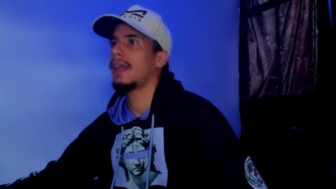 TONY INDEPENDENT MODEL online show from 4, 1, 2025