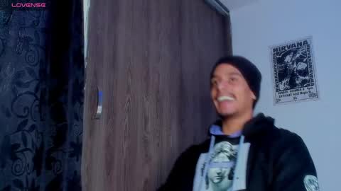 TONY INDEPENDENT MODEL online show from 24, 1, 2025