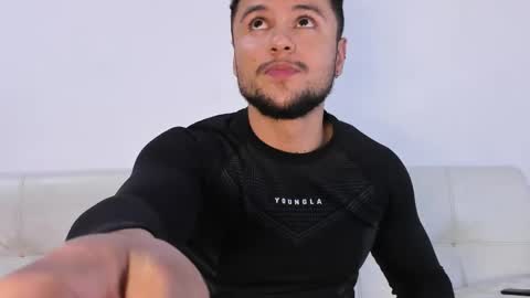 Apolo Klein online show from 6, 1, 2026