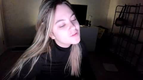 appleyummybuns online show from 29, 10, 2025